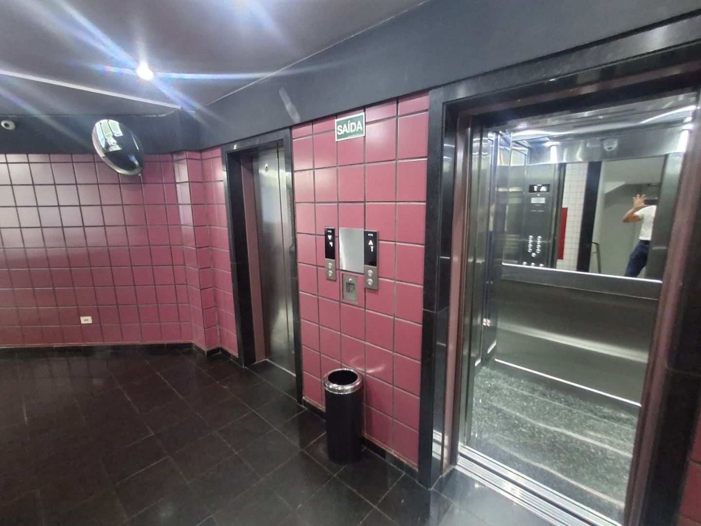 Sala Comercial a venda no Centro prox. Santa Casa