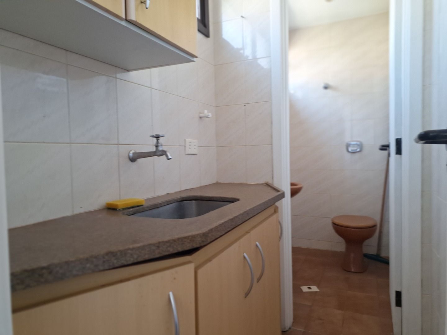Sala Comercial a venda no Centro prox. Santa Casa