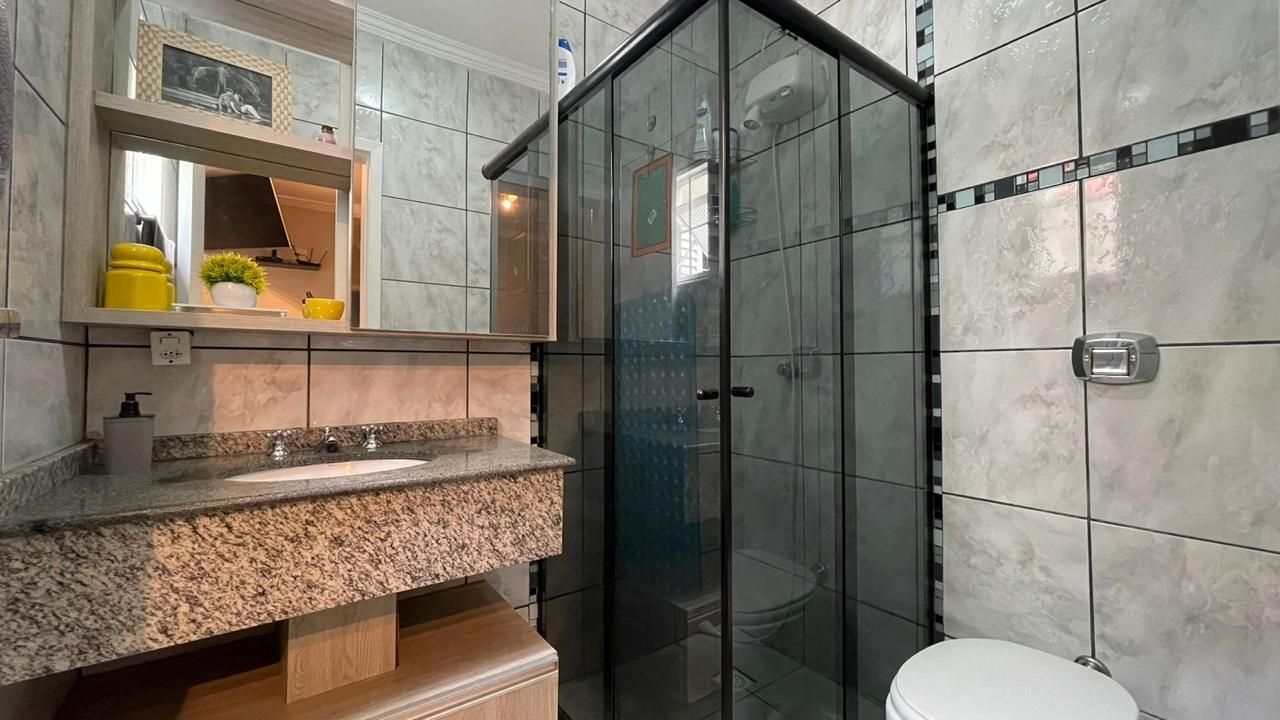 Imagens do imóveis Casa com 3 quartos à venda, 77 m² por R$ 395.000 - H.U. - Londrina/PR