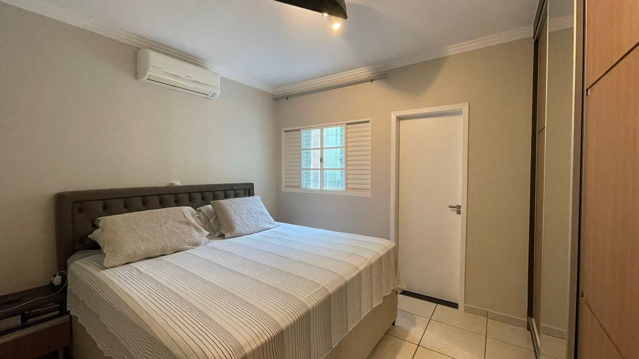 Imagens do imóveis Casa com 3 quartos à venda, 77 m² por R$ 395.000 - H.U. - Londrina/PR