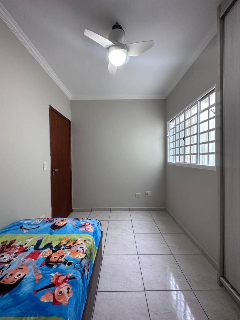Imagens do imóveis Casa com 3 quartos à venda, 77 m² por R$ 395.000 - H.U. - Londrina/PR
