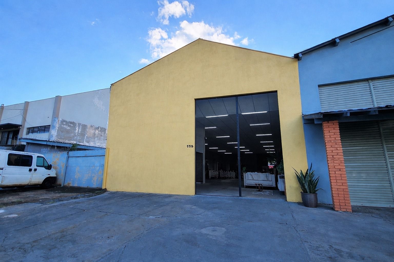 Locação Galpão - Região da Av. Dez de Dezembro (Londrina-PR)