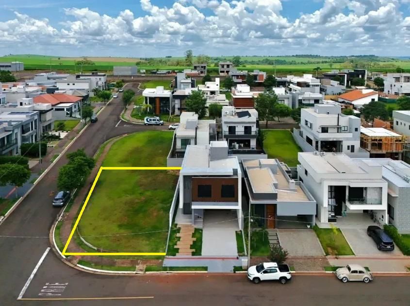 Imagens do imóveis TERRENO DE ESQUINA NO TAUA ARANGUA