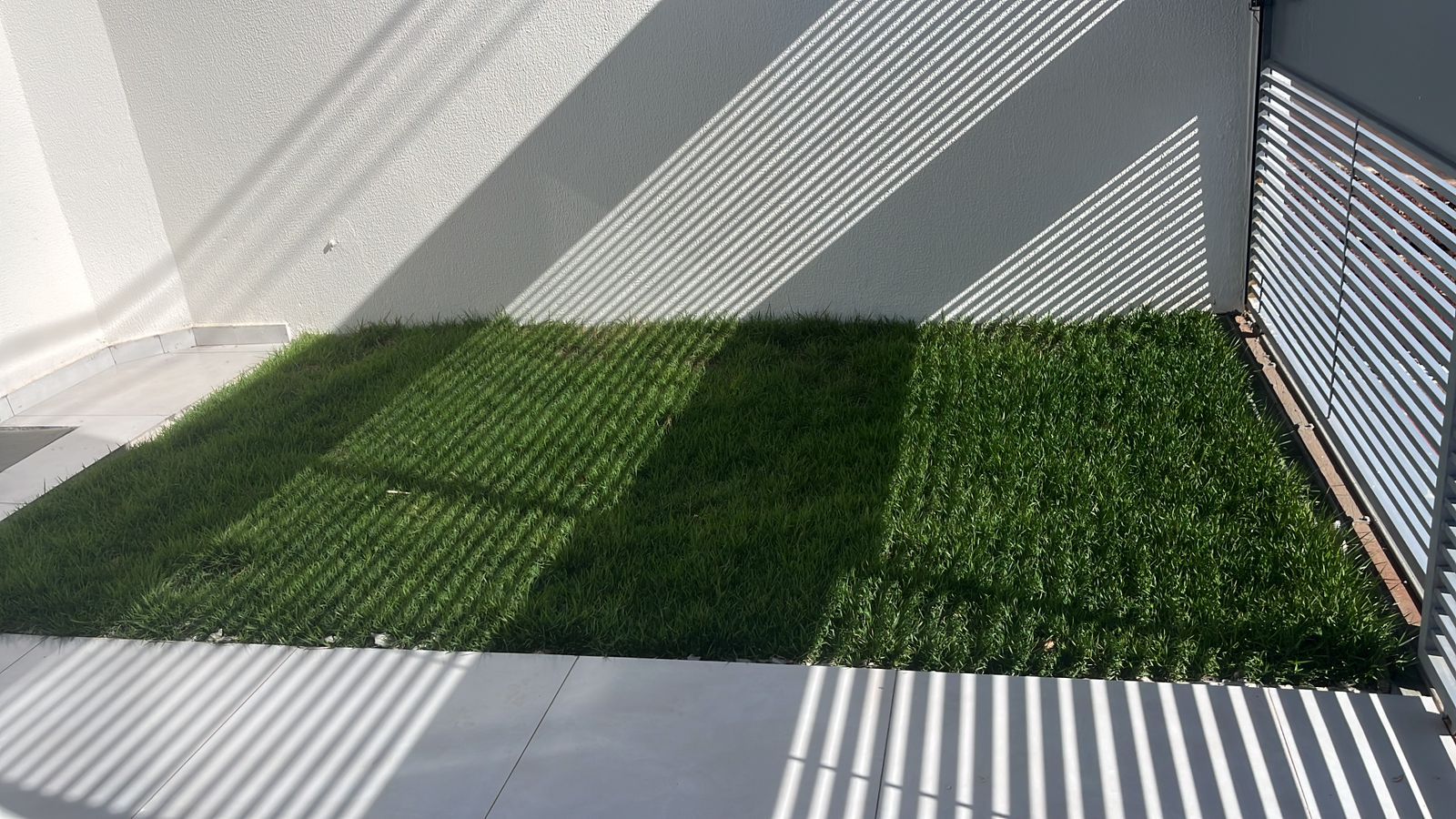 Imagens do imóveis CASA GEMINADA JARDIM COLUMBIA