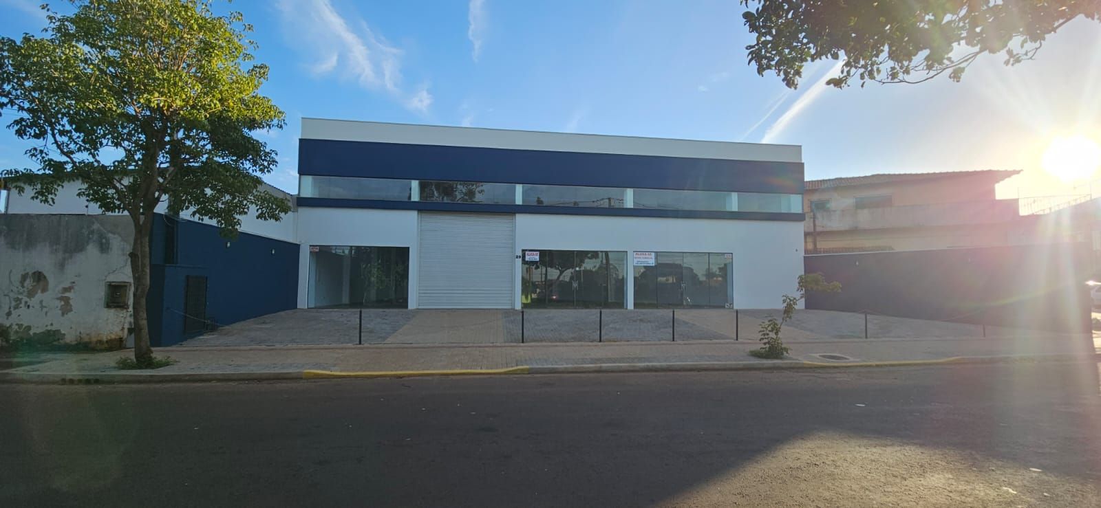 Barracão para alugar, 434 m² por R$ 14.000,00/mês - Messiânico - Londrina/PR