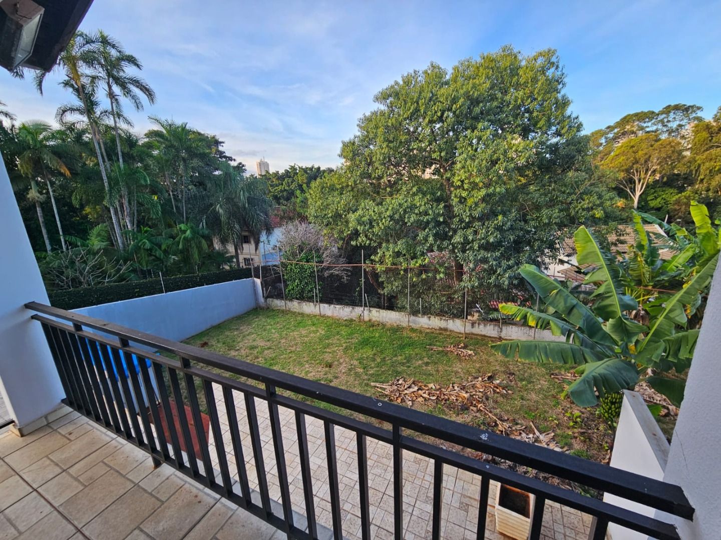 Casa com 5 dormitórios à venda, 447 m² por R$ 1.490.000,00 - Champagnat - Londrina/PR