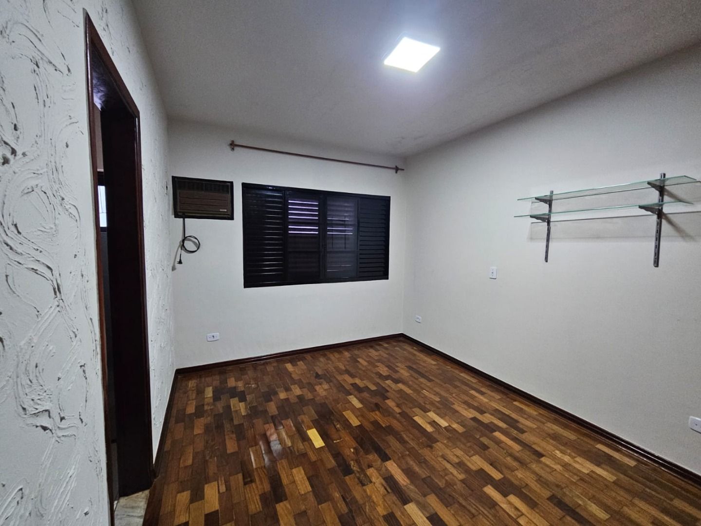 Casa com 5 dormitórios à venda, 447 m² por R$ 1.490.000,00 - Champagnat - Londrina/PR