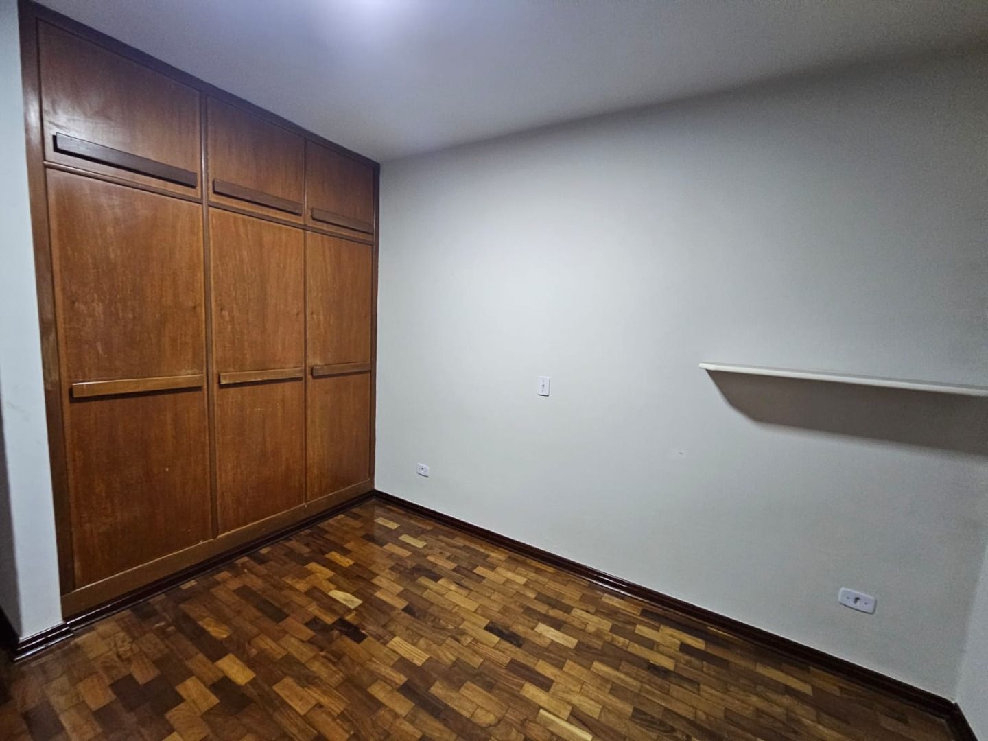 Casa com 5 dormitórios à venda, 447 m² por R$ 1.490.000,00 - Champagnat - Londrina/PR