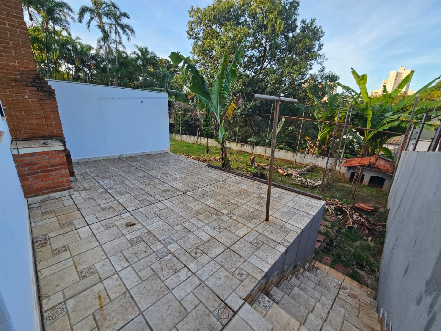 Casa com 5 dormitórios à venda, 447 m² por R$ 1.490.000,00 - Champagnat - Londrina/PR