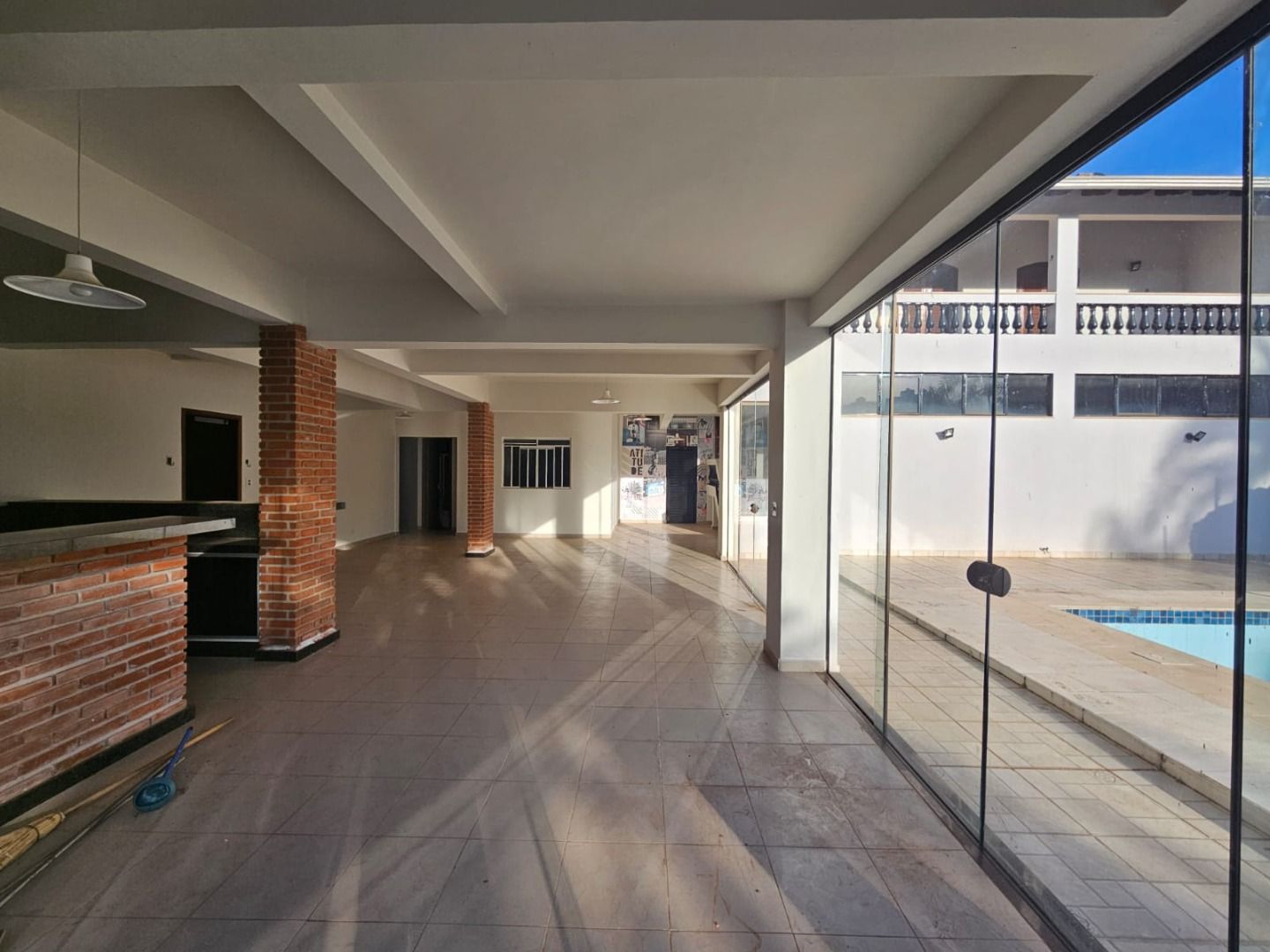 Casa com 5 dormitórios à venda, 447 m² por R$ 1.490.000,00 - Champagnat - Londrina/PR