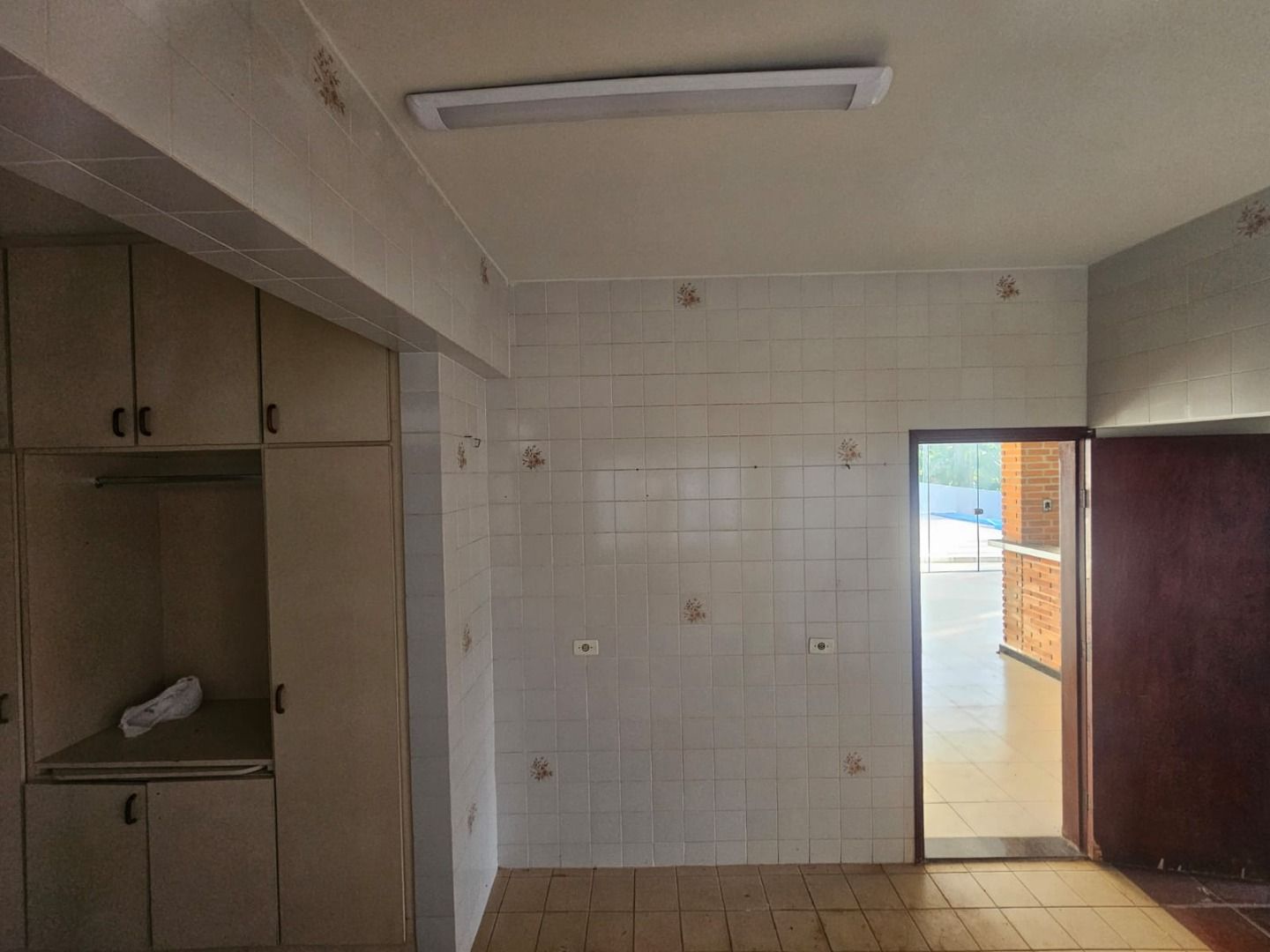 Casa com 5 dormitórios à venda, 447 m² por R$ 1.490.000,00 - Champagnat - Londrina/PR