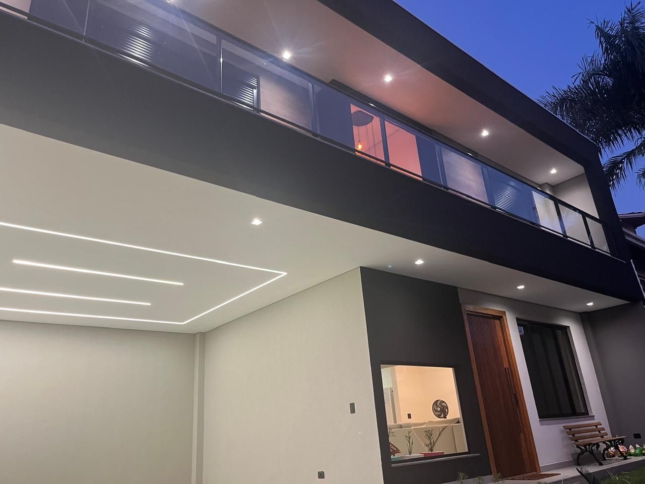 Casa com 3 dormitórios à venda, 274 m² por R$ 1.250.000,00 - Jardim Nápoles - Londrina/PR