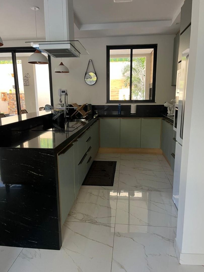 Casa com 3 dormitórios à venda, 274 m² por R$ 1.250.000,00 - Jardim Nápoles - Londrina/PR