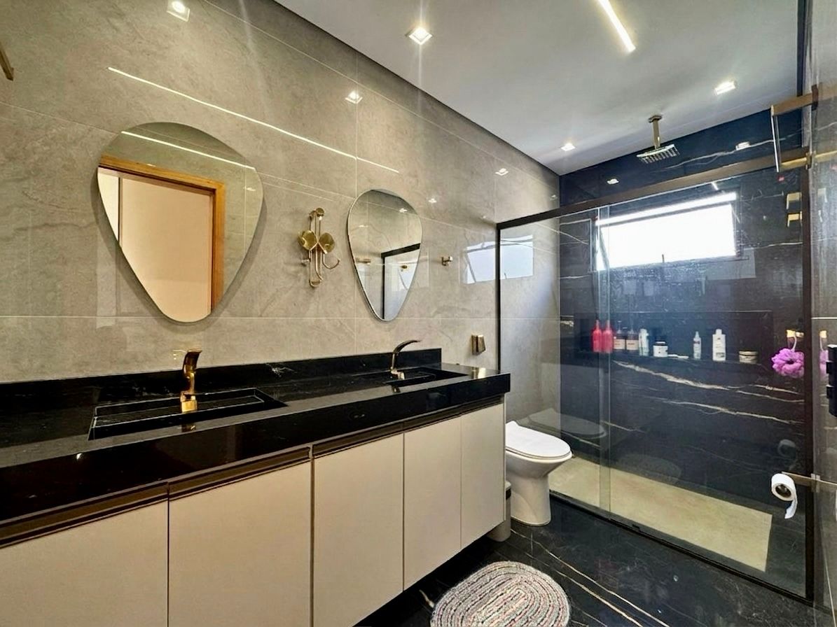 Casa com 3 dormitórios à venda, 274 m² por R$ 1.250.000,00 - Jardim Nápoles - Londrina/PR