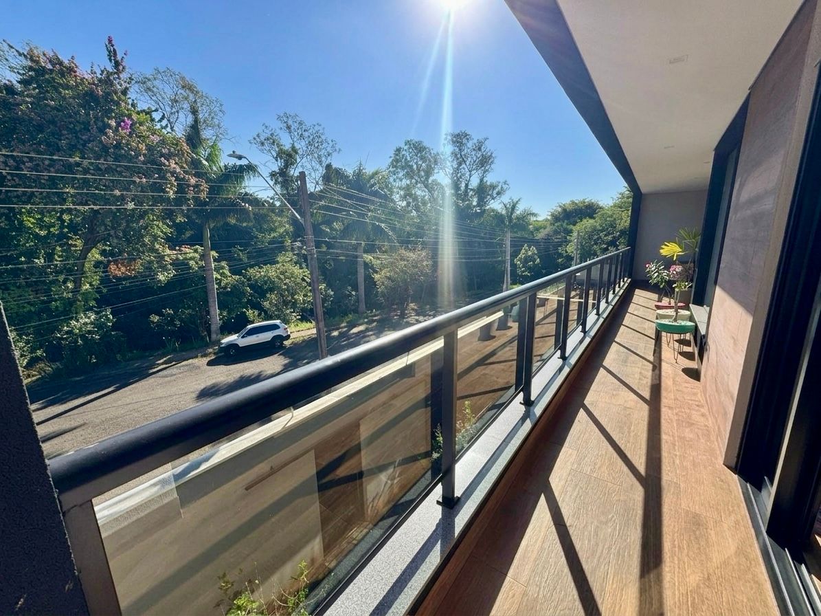 Casa com 3 dormitórios à venda, 274 m² por R$ 1.250.000,00 - Jardim Nápoles - Londrina/PR