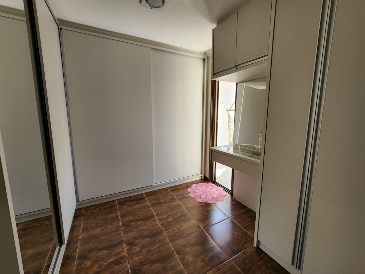 Casa com 3 quartos à venda, 240 m² por R$ 1.750.000 - Tucano - Londrina/PR