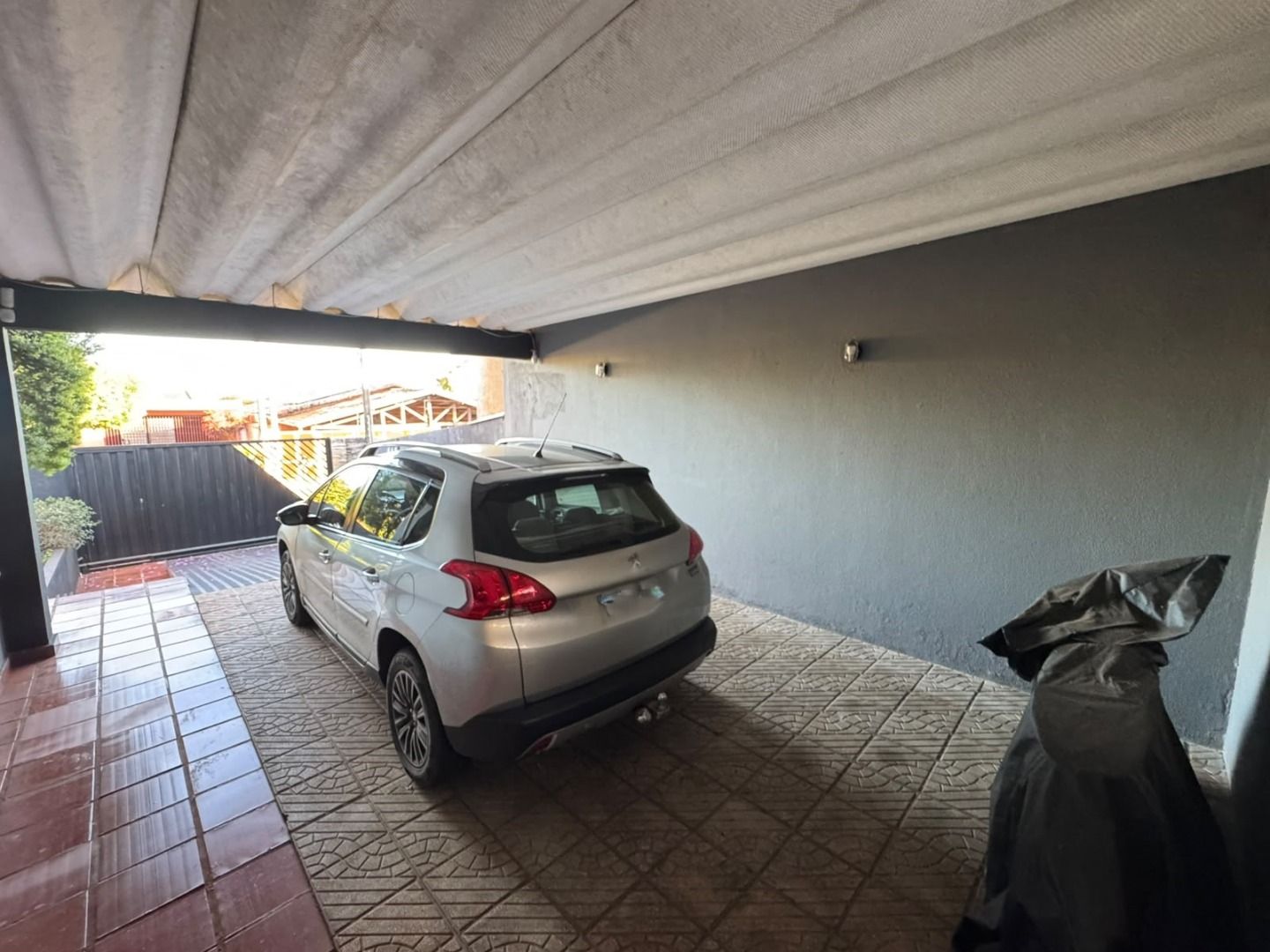 Casa com 3 dormitórios à venda, 230 m² por R$ 950.000 - Vivendas Do Arvoredo - Londrina/PR