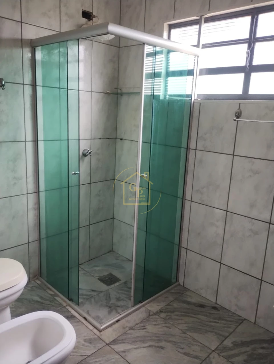 Imagens do imóveis Casa de Alto Padrão – Excelente como Residência e Também para Uso Comercial