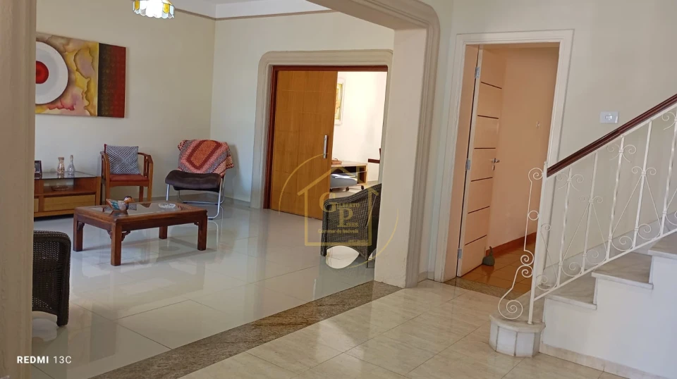 Imagens do imóveis Casa – Ampla e Bem Conservada