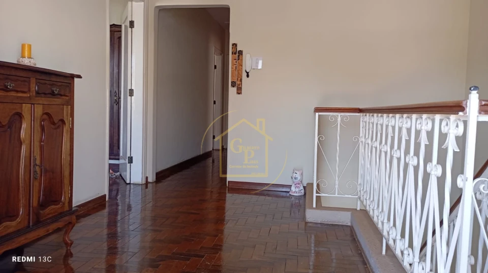 Imagens do imóveis Casa – Ampla e Bem Conservada