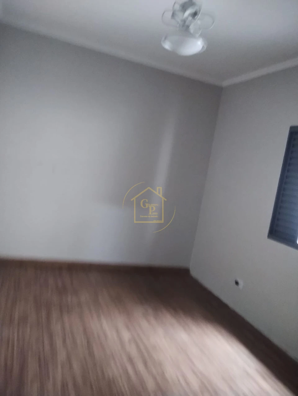Imagens do imóveis Casa de Alto Padrão – Excelente como Residência e Também para Uso Comercial