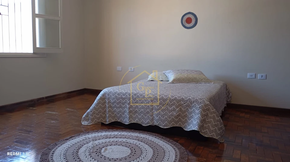 Imagens do imóveis Casa – Ampla e Bem Conservada