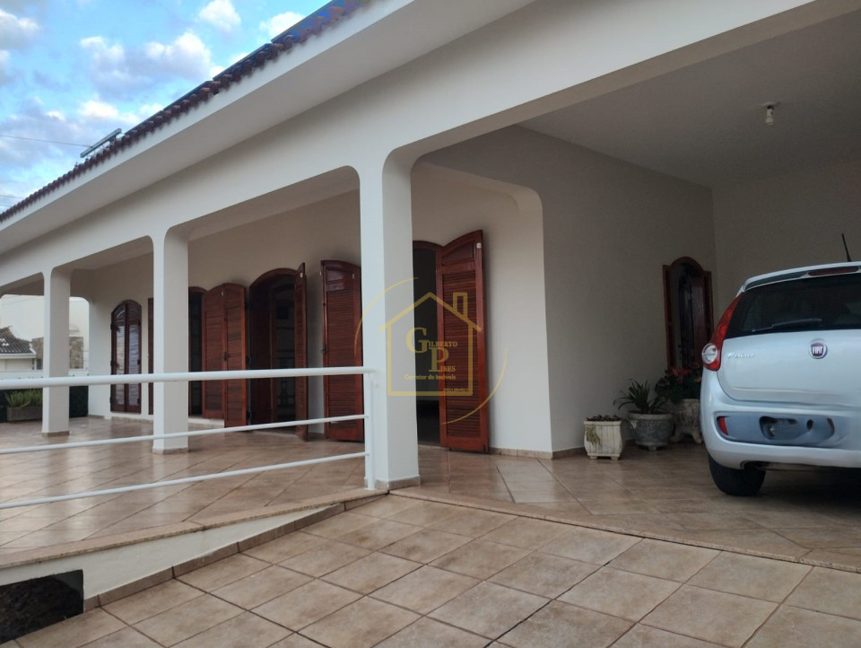 Imagens do imóveis Linda casa com bela vista da serra