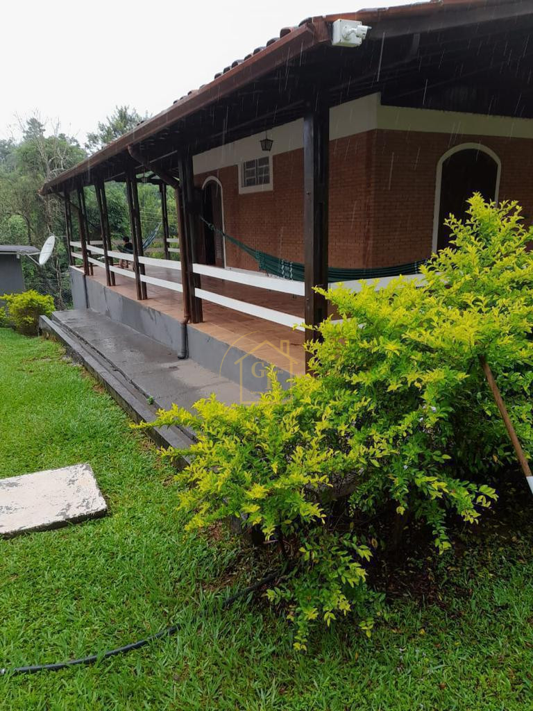 Imagens do imóveis Linda Chácara com Duas Casas e Varanda