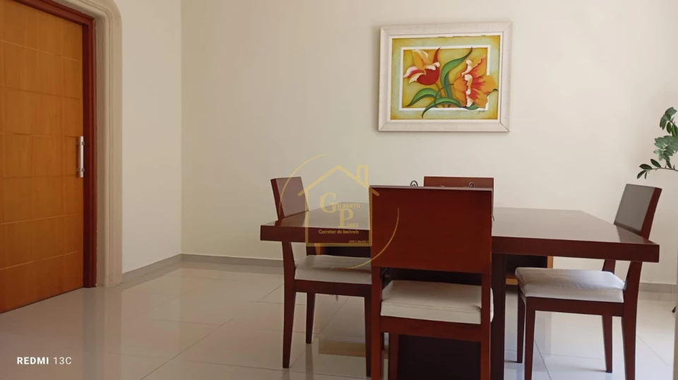 Imagens do imóveis Casa – Ampla e Bem Conservada