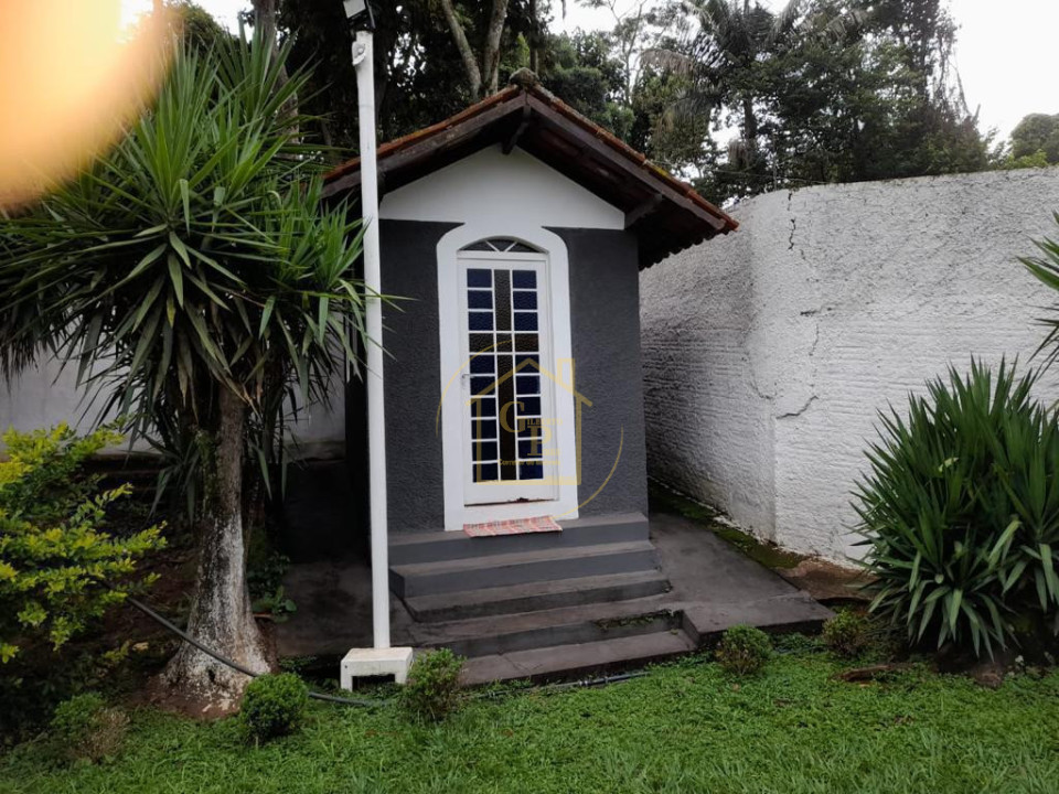 Imagens do imóveis Linda Chácara com Duas Casas e Varanda