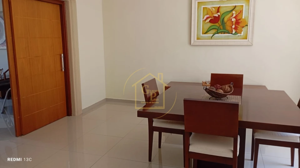 Imagens do imóveis Casa – Ampla e Bem Conservada