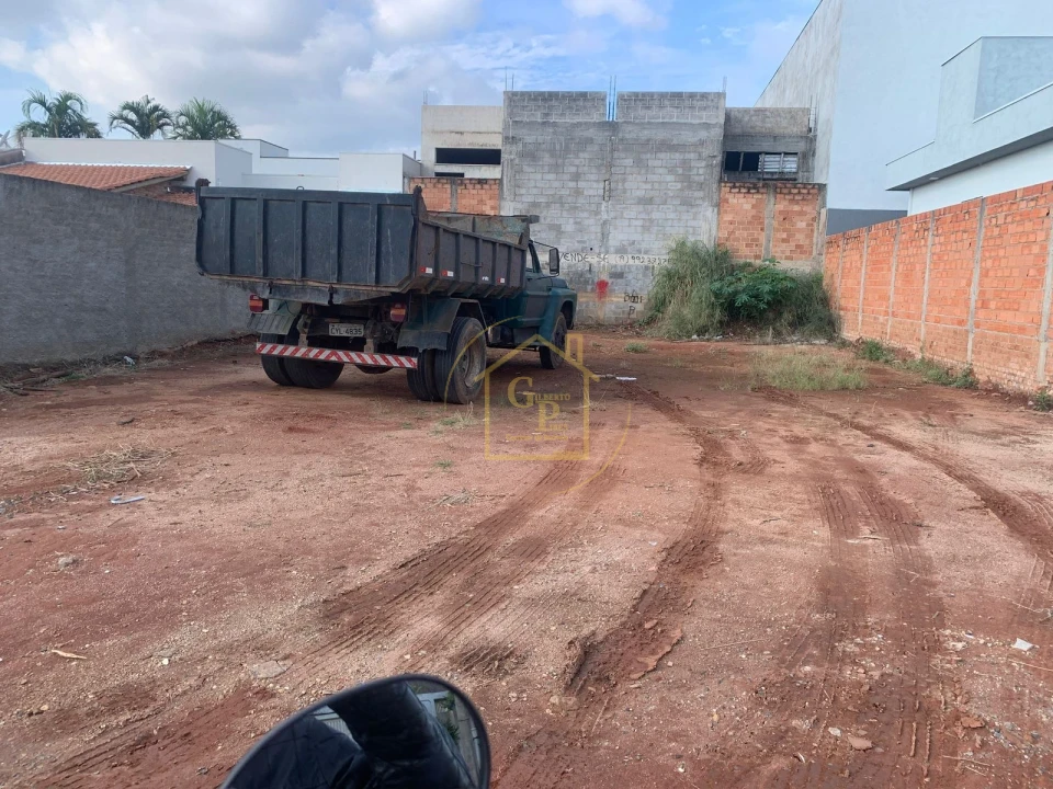 Imagens do imóveis terreno