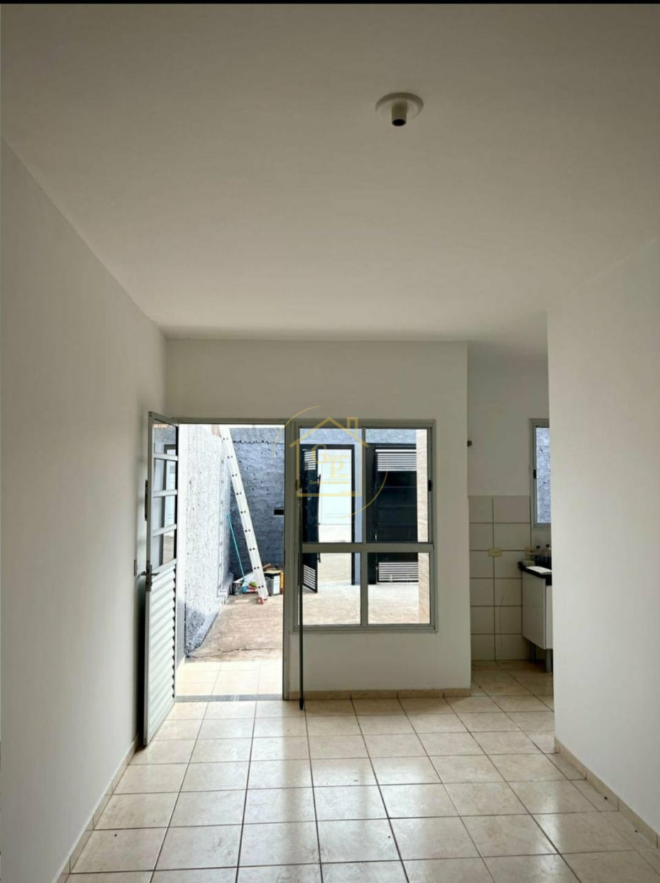 Imagens do imóveis "Corra! Casa com Preço de Oportunidade!"