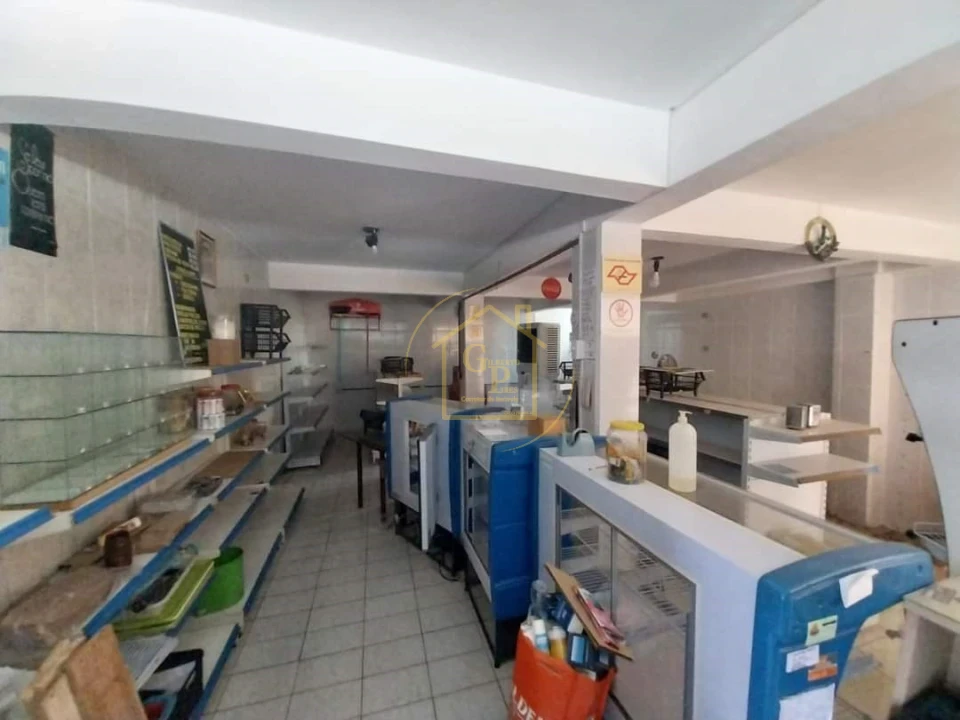 Imagens do imóveis Casa e Estabelecimento Comercial