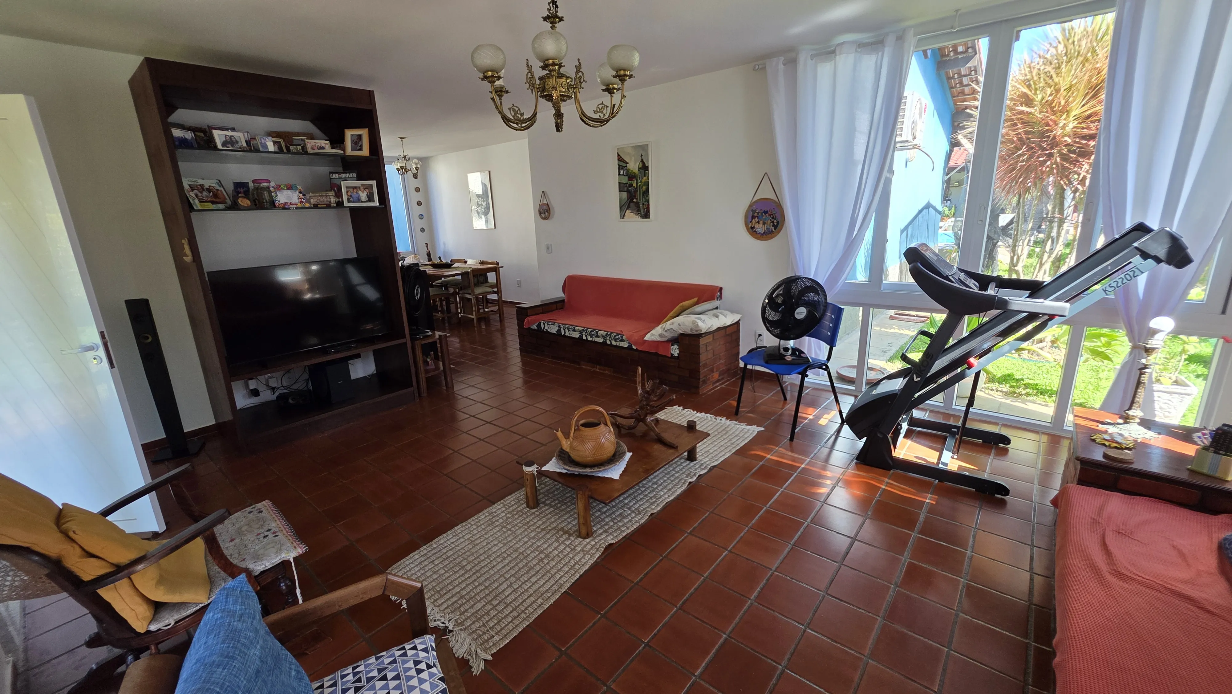 Imagens do imóveis Casa Linear com Piscina Aquecida, Área Gourmet e 632m² na Extensão da Praia Rasa