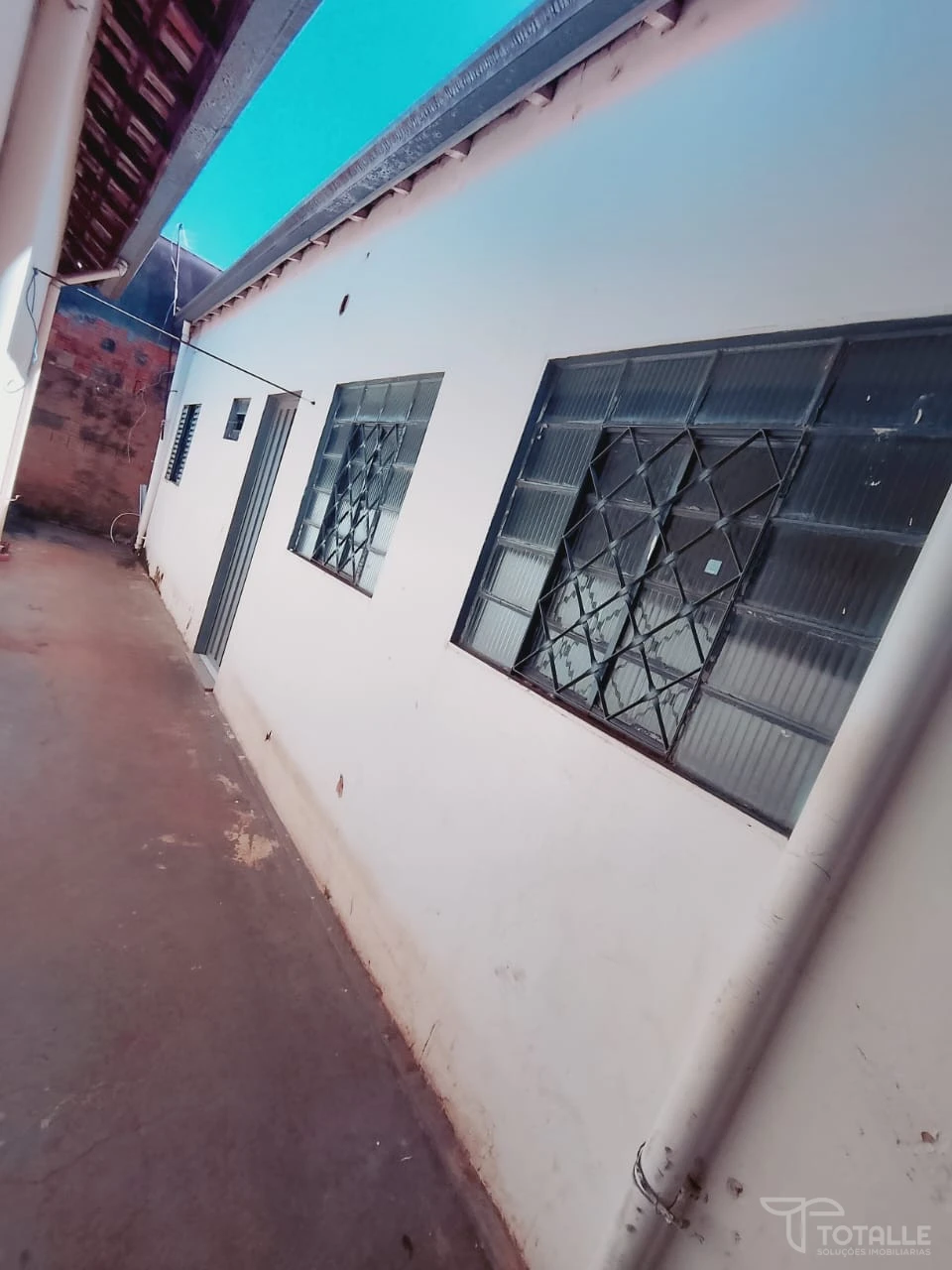 Imagens do imóveis Aluga-se Kit net no Jd del Rey