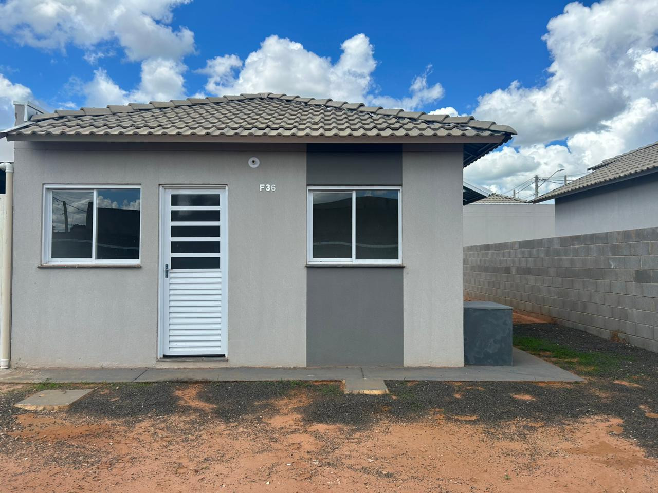 Imagens do imóveis Aluga-se Casa no Condimínio Levitti I