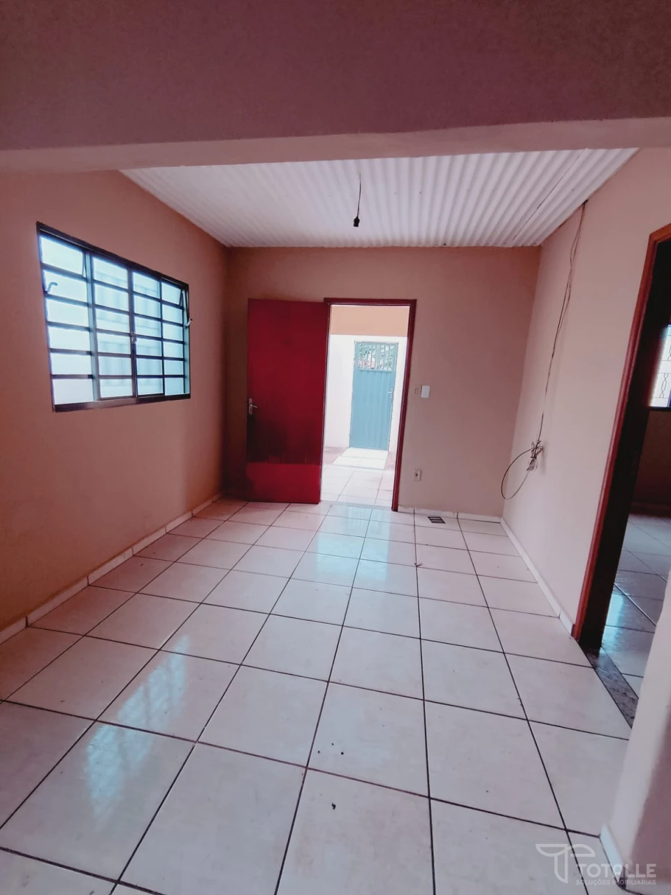 Imagens do imóveis Aluga-se Casa na Santa Terezinha