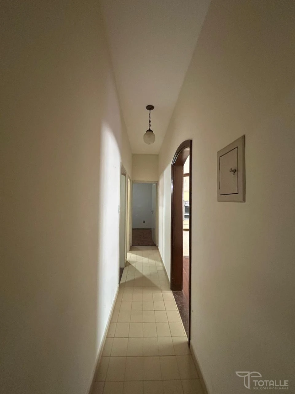 Imagens do imóveis Aluga-se Casa no Centro