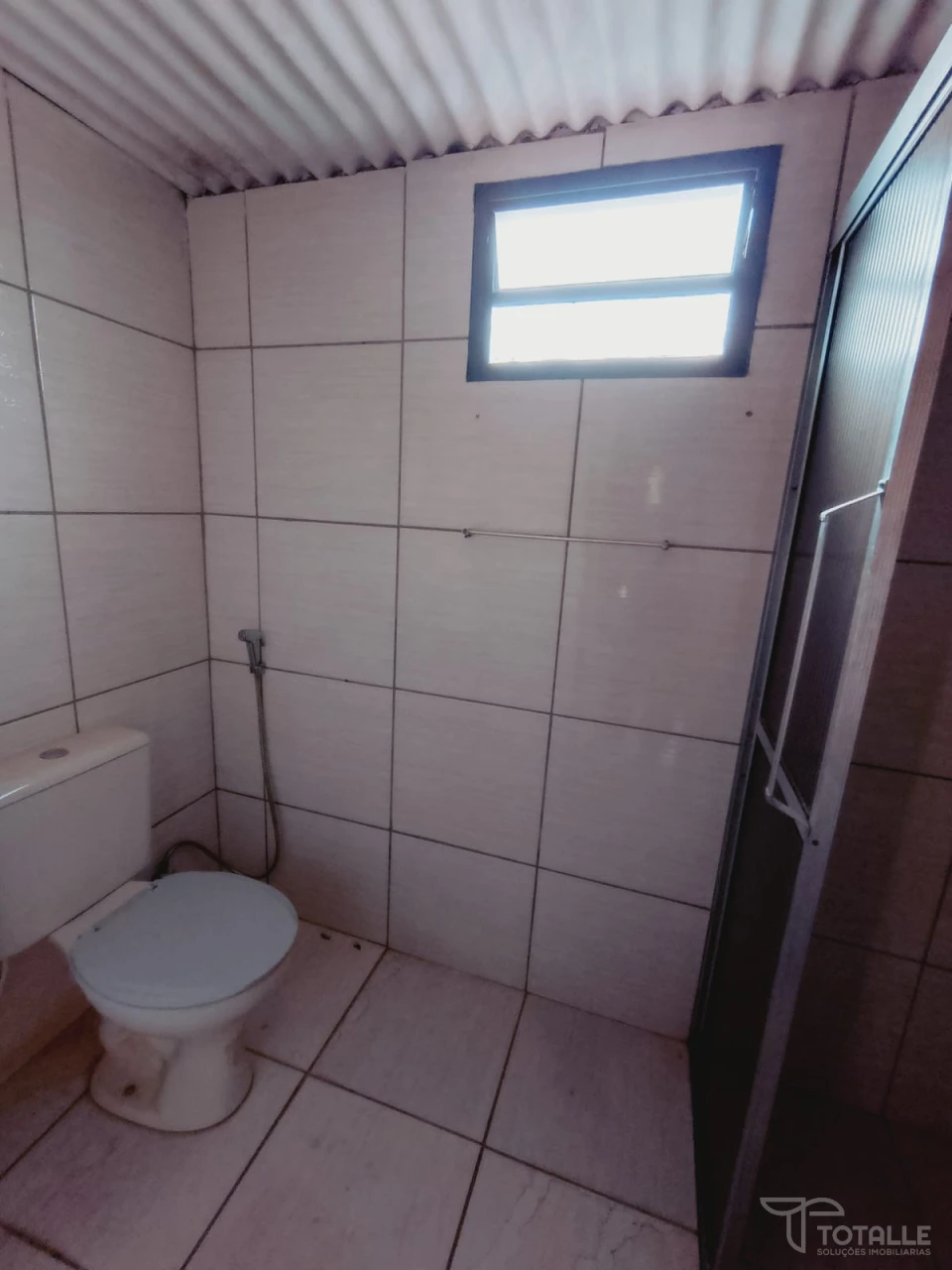 Imagens do imóveis Aluga-se Casa na Santa Terezinha