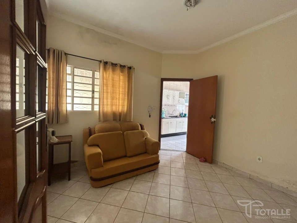 Imagens do imóveis Casa a Venda no Res. Miguel Barbeiro