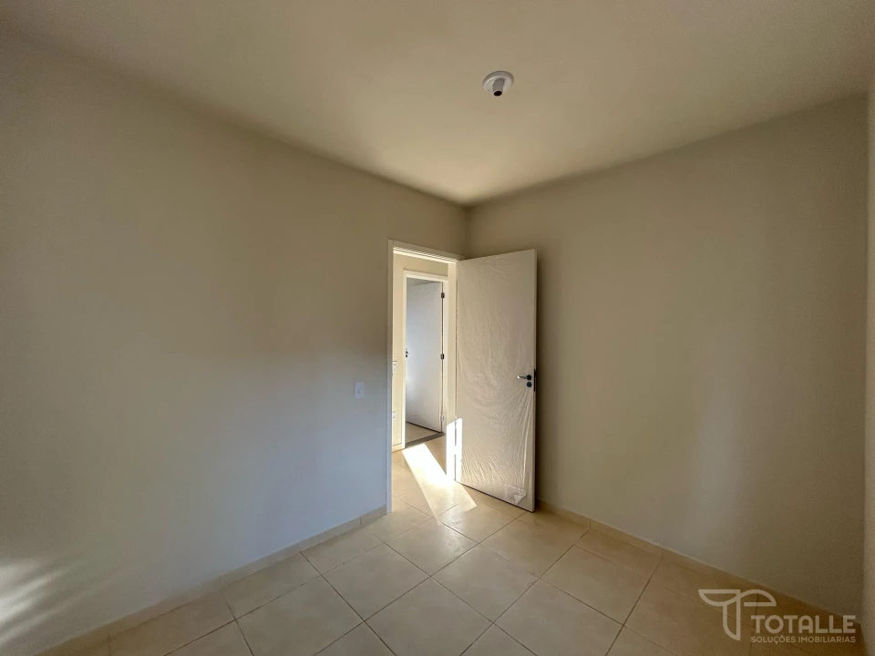 Imagens do imóveis Aluga-se Casa no Condimínio Levitti I