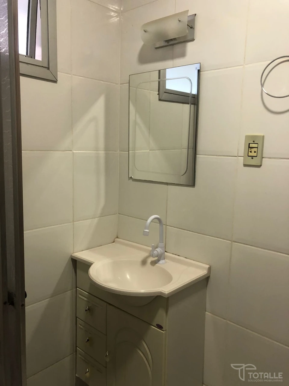 Imagens do imóveis Aluga-se Apartamento no Jd Guanabara