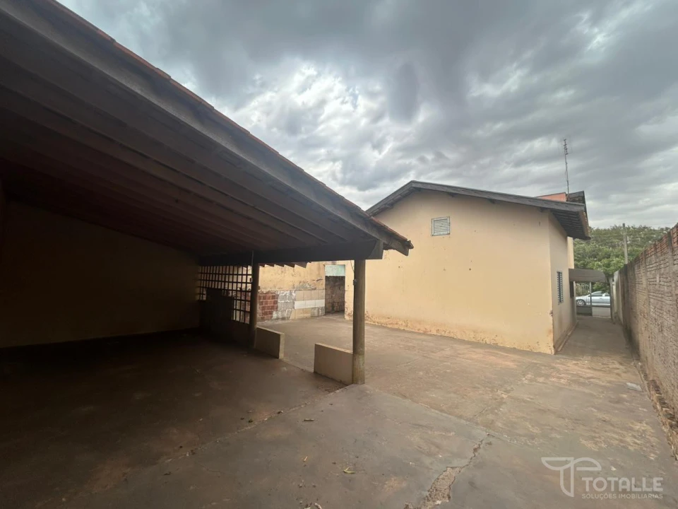 Imagens do imóveis Vende-se Imóvel no Santa Leonor