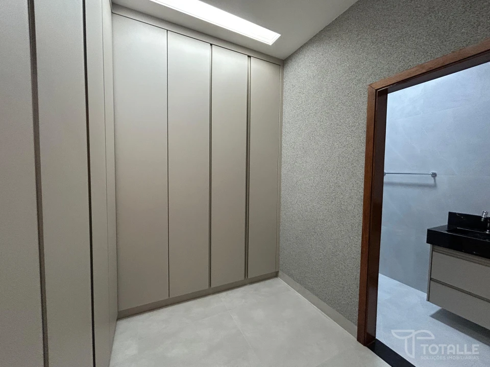 Imagens do imóveis Casa a Venda em Jardim do Lago