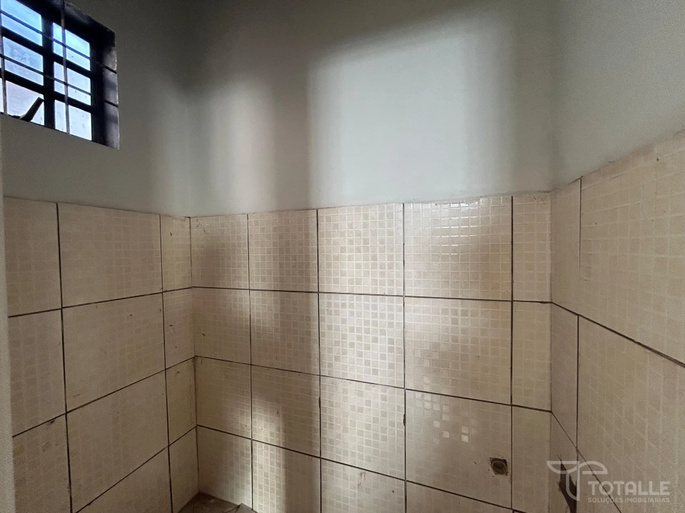 Imagens do imóveis Casa Com Predio Comercial  à Venda no Res. Regina Célia