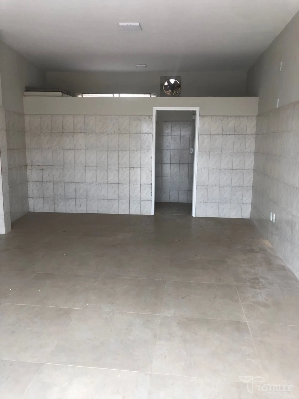 Imagens do imóveis Aluga-se Sala Comercial