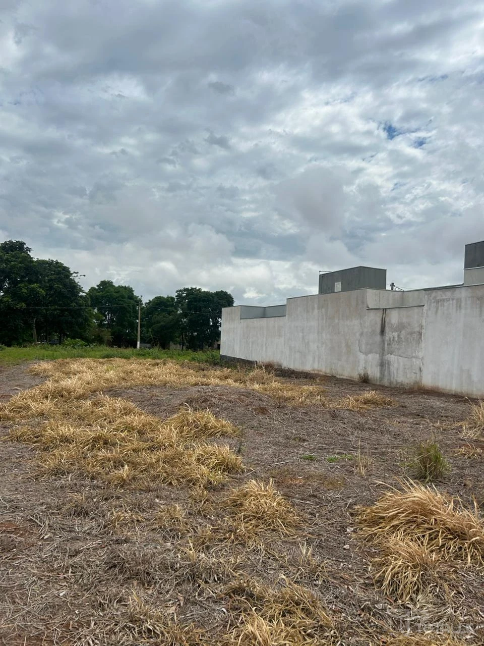 Imagens do imóveis Terreno A Venda no Res Mario Sabino II