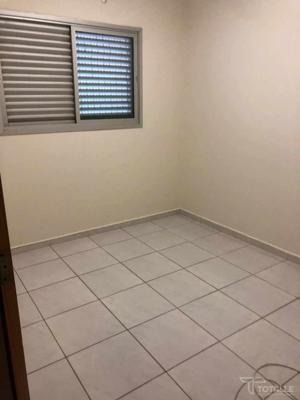 Imagens do imóveis Aluga-se Apartamento no Jd Guanabara