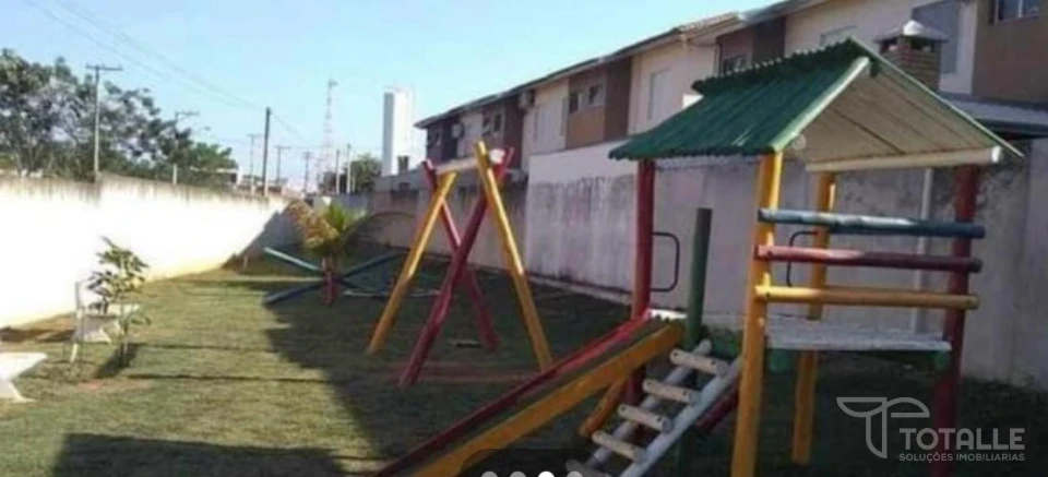 Imagens do imóveis Aluga-se Sobrado no Village Paineiras